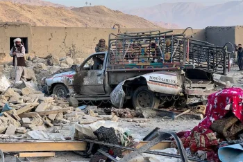 আফগানিস্তানের বিরুদ্ধে যুদ্ধ ঘোষণা পাকিস্তানের, কাবুল–কান্দাহারে হামলা