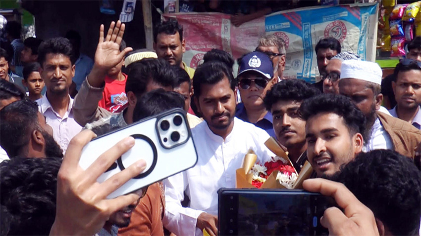 জনগণ এখন আর খবরদারির রাজনীতি পছন্দ করে না: নুরুল হক নুর