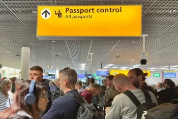 ইউরোপের সীমান্তে বাধ্যতামূলক বায়োমেট্রিক ব্যবস্থা: বিমানবন্দরগুলোতে দীর্ঘ লাইনের সতর্কতা