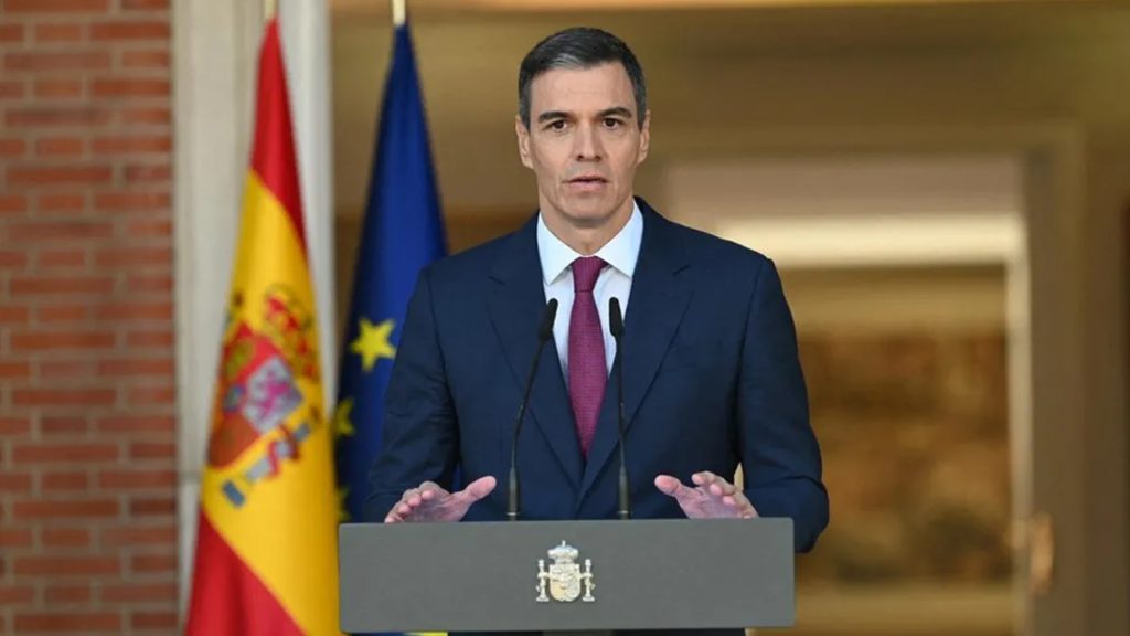 কাগজপত্র সংকটে বৈধতার সুযোগ হাতছাড়া হওয়ার আশঙ্কা, উদ্বেগে বাংলাদেশিরা