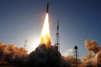 ৫৩ বছর পর চাঁদের পথে সফল যাত্রা