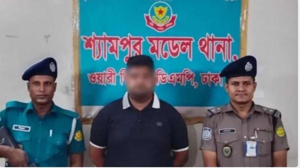 ককটেল সরঞ্জাম ও ৯ হাজার মুখোশ উদ্ধার, গ্রেপ্তার যুবলীগ নেতা