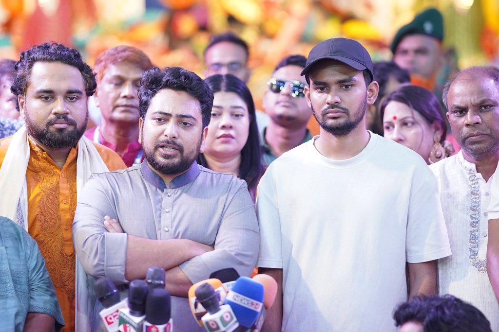 ইশরাকের অস্ত্র প্রদর্শন: স্বরাষ্ট্রমন্ত্রীর পদত্যাগ দাবি নাহিদের